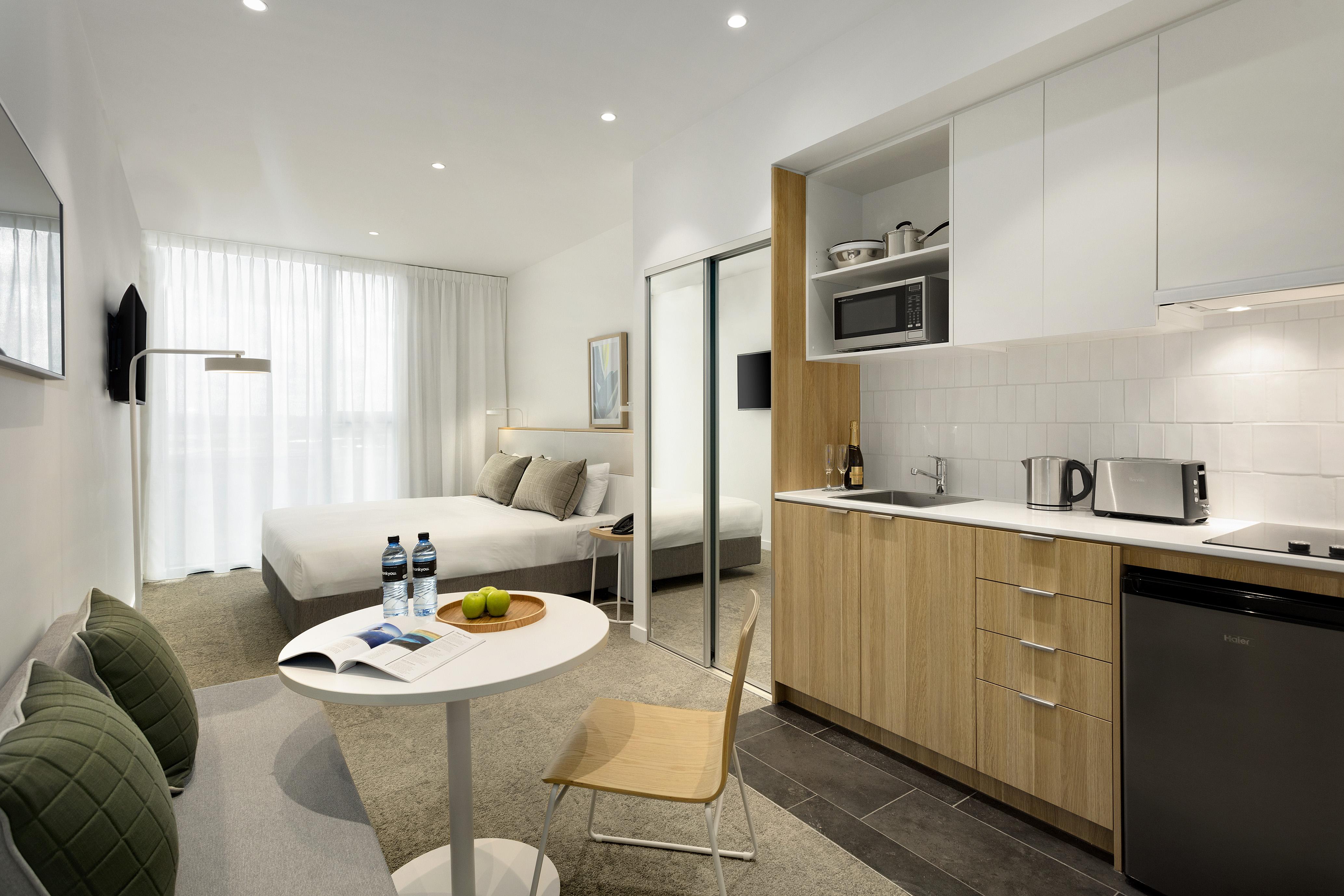 Quest Aparthotel 4*